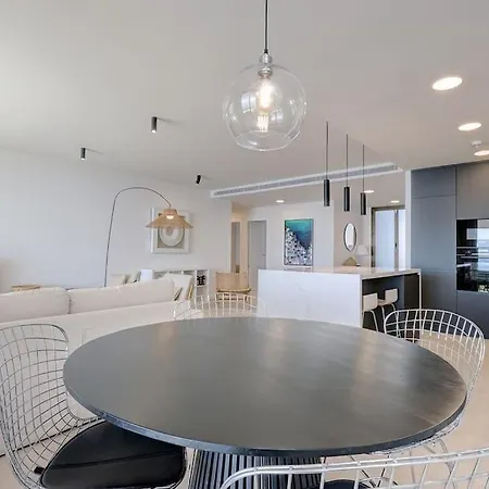 Horizonte Azul Con Jardin アパート
